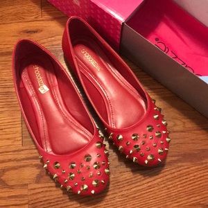 Shoedazzle red studded flats